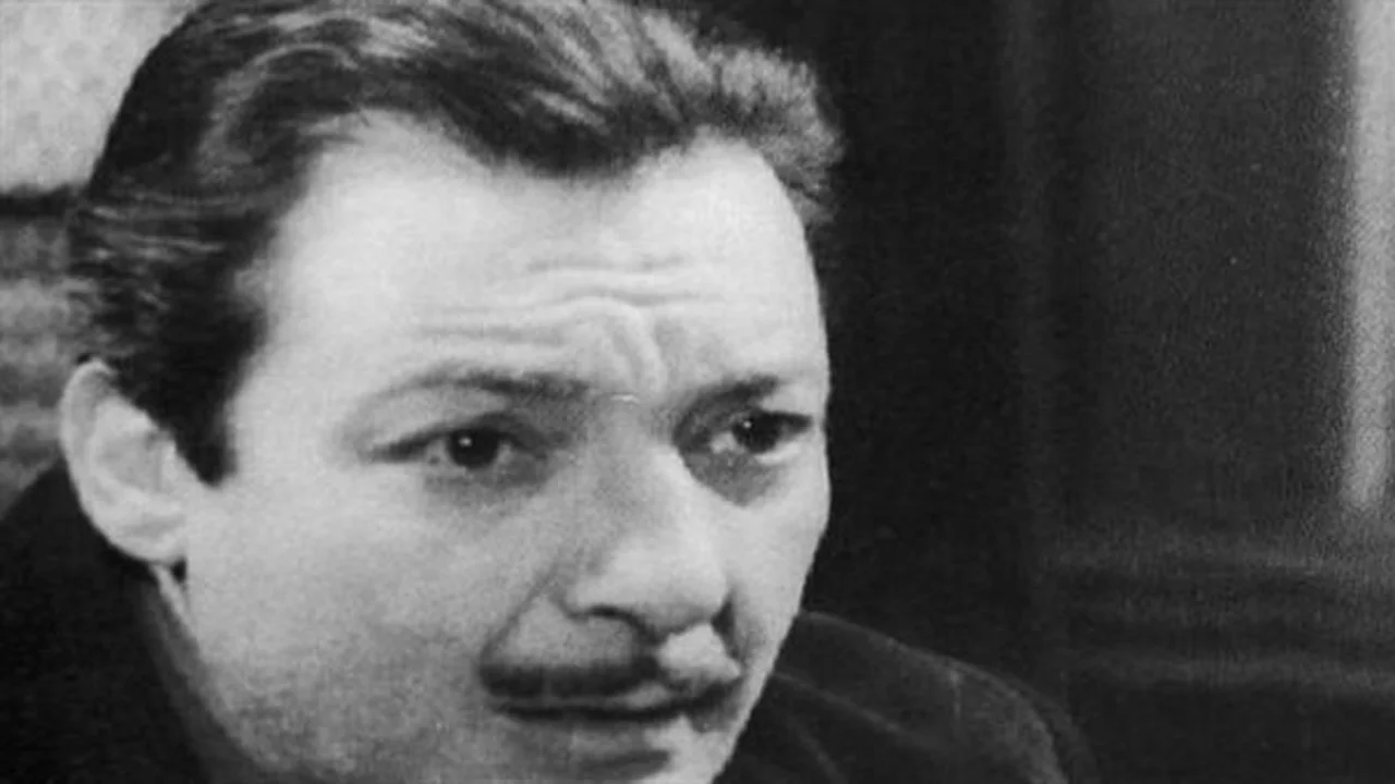 مسيرة استثنائية.. كيف وصل رشدي أباظة إلى أدوار البطولة المطلقة في السينما؟